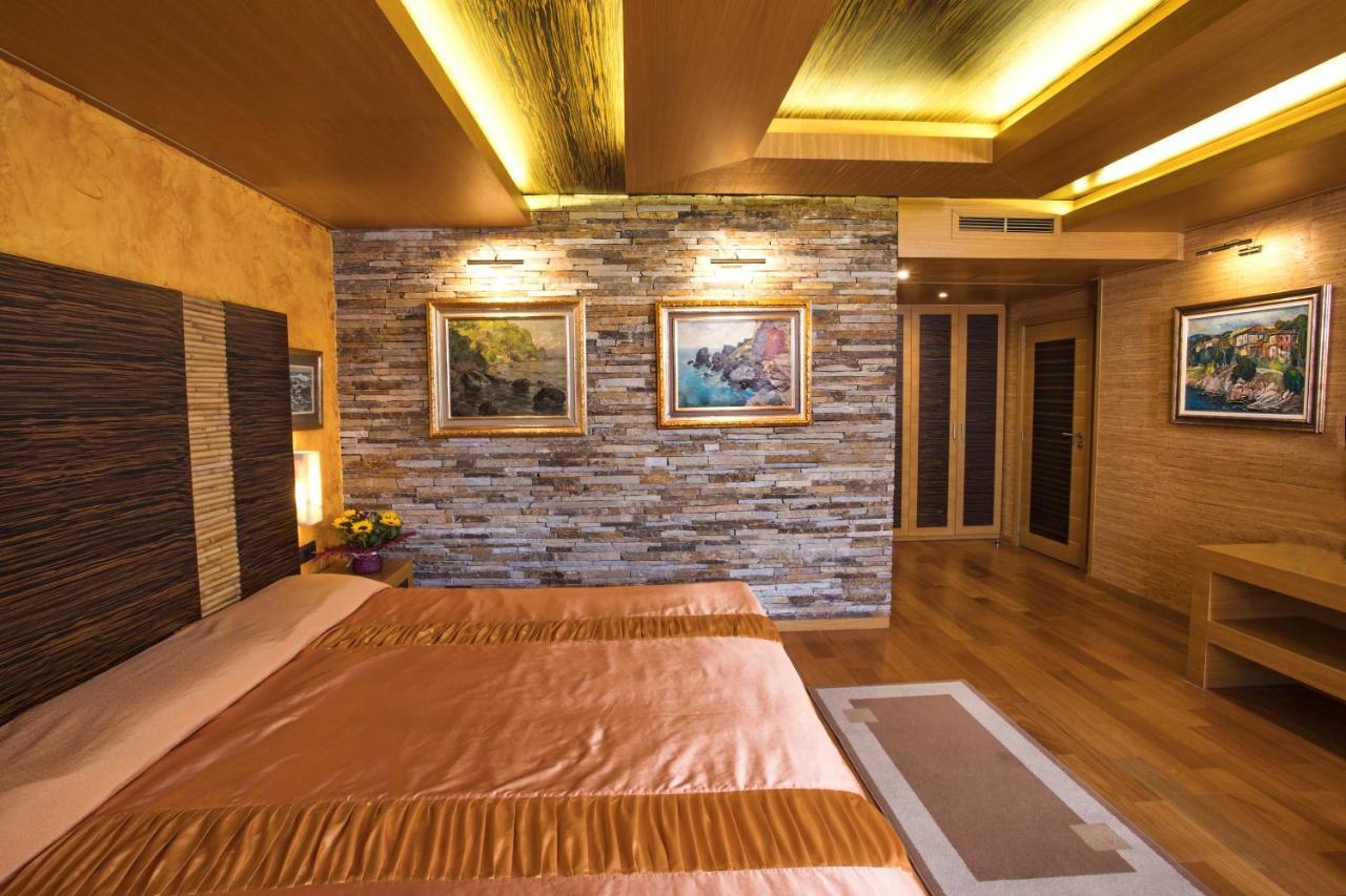 Anel Hotel